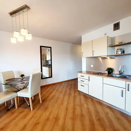 Z Prywatnym Tarasem Na Dachu I Widokiem Na Morze I Apartment Wladyslawowo